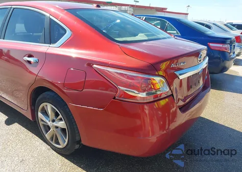 2013 Nissan Altima 2.5 Sv z USA, uszkodzony, nr VIN 1N4AL3AP4DN446238